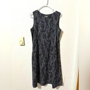 J Jill sz. M White Leaf Print Linen Cotton Sleeveless Shift Dress Lightweight